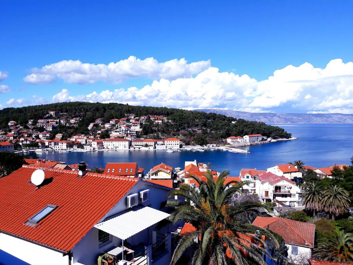 ילסה Apartments With A Parking Space Jelsa, Hvar - 8746 מראה חיצוני תמונה